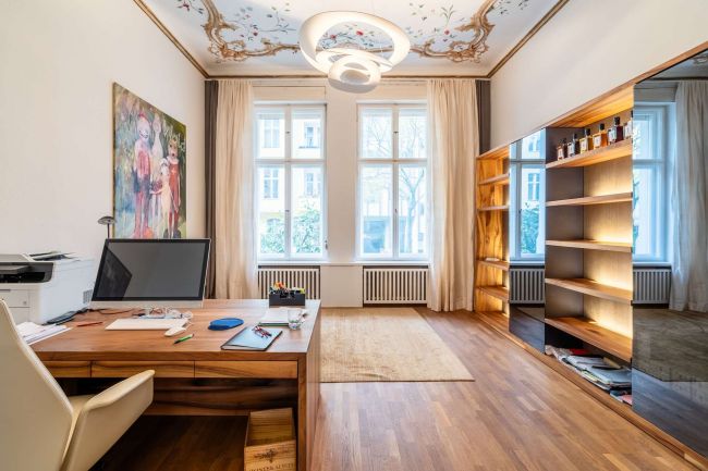 Arbeitszimmer