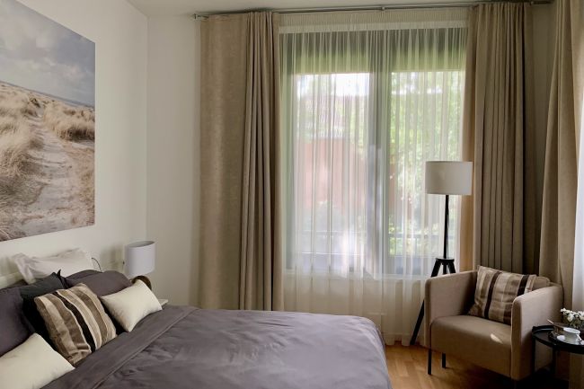 Schlafzimmer 1